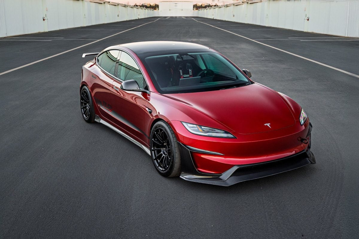 Tesla Model 3 Performance (2024+) Carbon Fiber Front Lip Spoiler