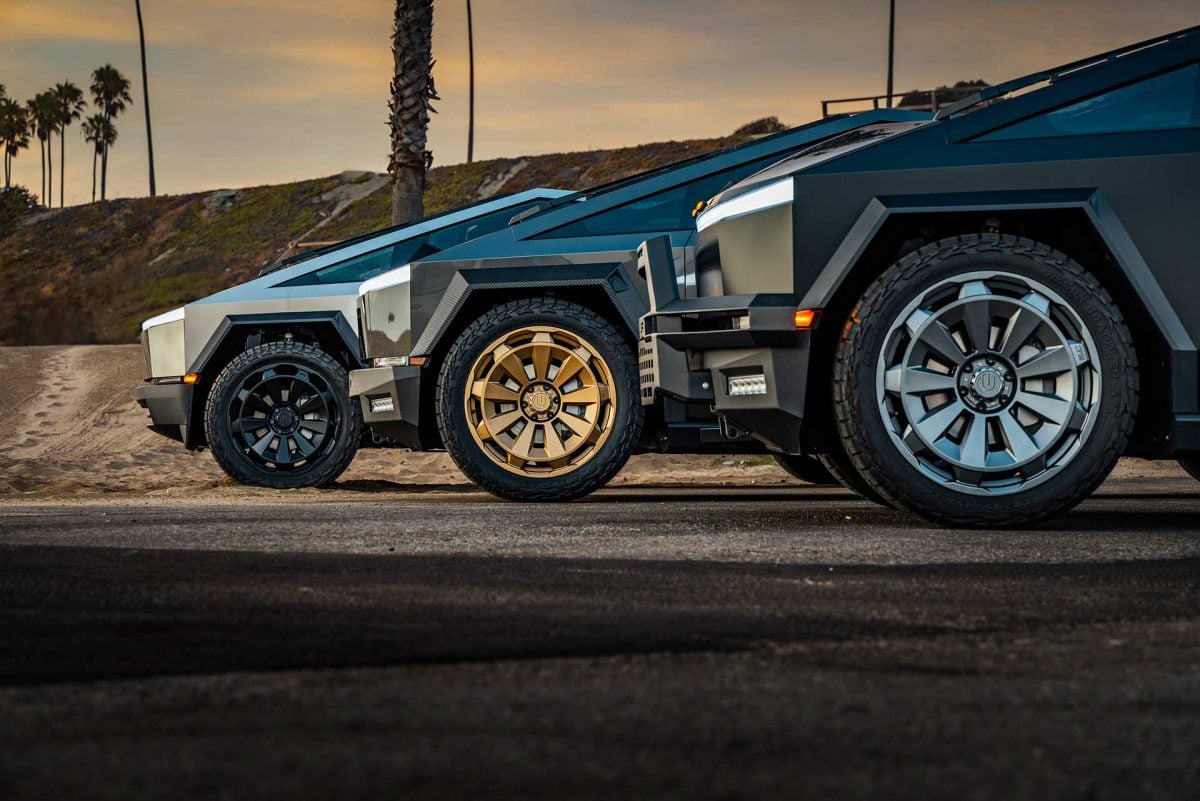 Tesla Cybertrucks with 24-Inch UP Forged CYBRNOVA Wheels