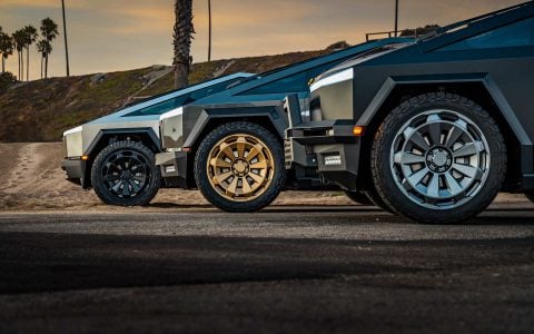 Tesla Cybertrucks with 24-Inch UP Forged CYBRNOVA Wheels