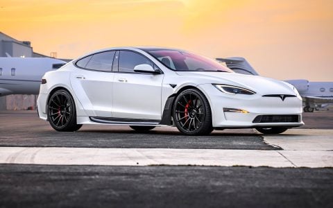 Joe Rogan Pearl White Tesla Model S Plaid S-APEX build done by Unplugged Performance 3840px Image (49)Joe Rogan Pearl White Tesla Model S Plaid S-APEX build done by Unplugged Performance 3840px Image (49)