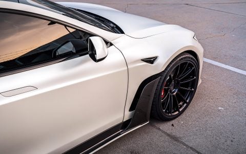 Joe Rogan Pearl White Tesla Model S Plaid S-APEX build done by Unplugged Performance 3840px Image (52)