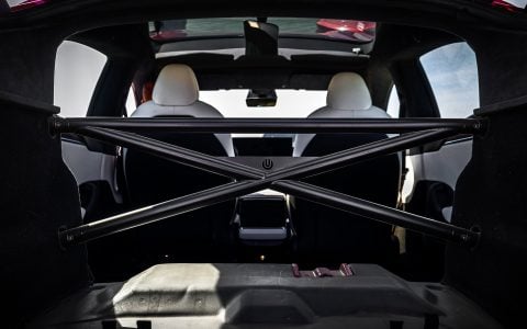 Red Mica Tesla Model S Plaid _ Ultra Red Tesla Model 3 Performance Highland Track Builds with UP-03 Forged Race Wheels 3840px (2)_1