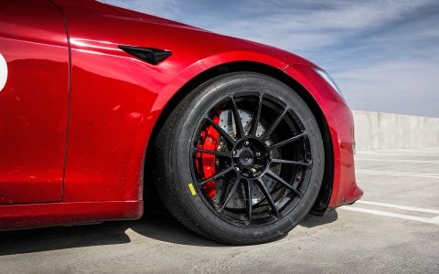 Red Mica Tesla Model S Plaid _ Ultra Red Tesla Model 3 Performance Highland Track Builds with UP-03 Forged Race Wheels 3840px (8)_1