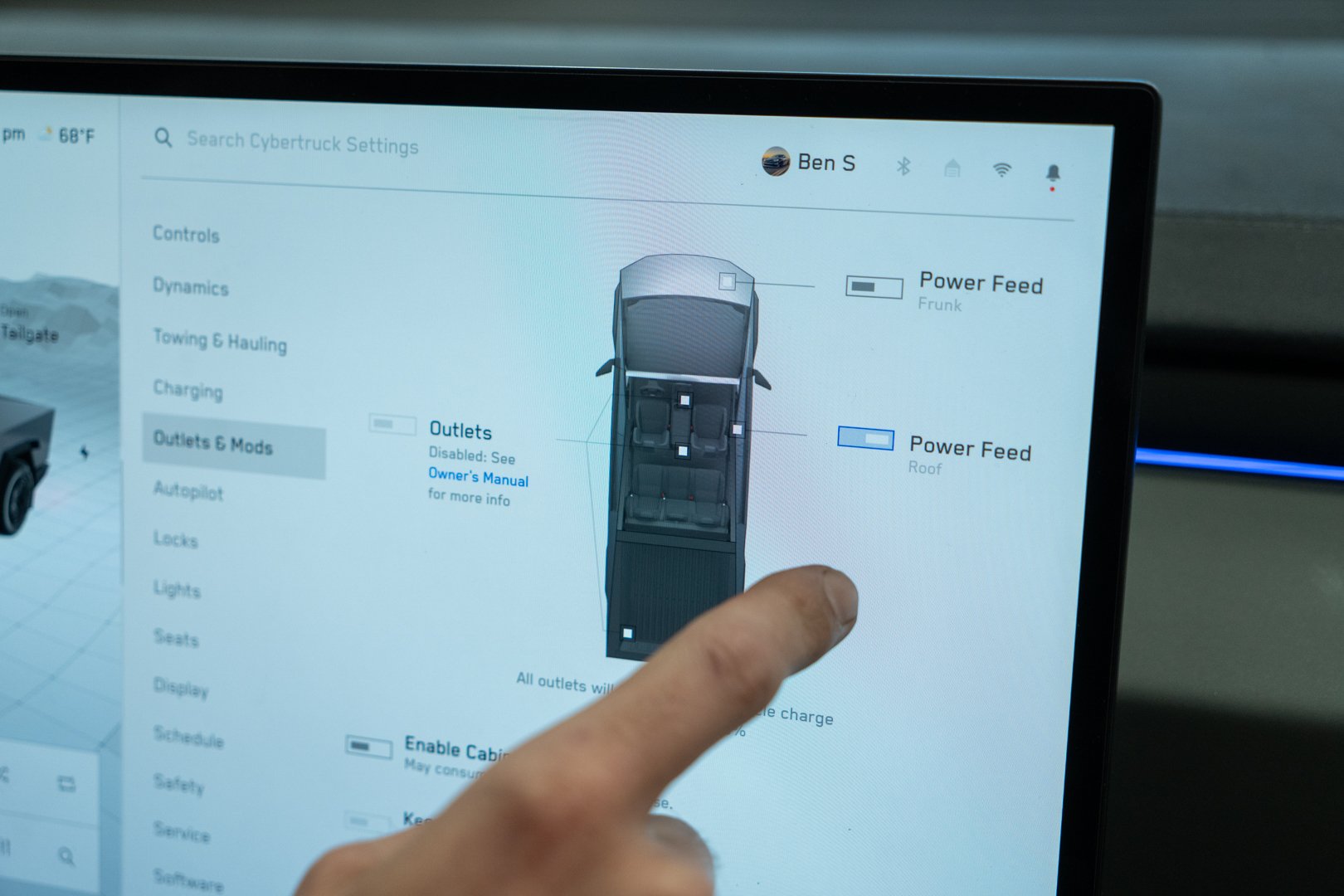 Tesla Cybertruck UP INVINCIBLE DOUBLE ROW LIGHT BAR 48V - Installation-64