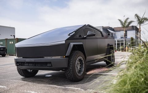 unplugged performance starlink mount for Tesla Cybertruck 1