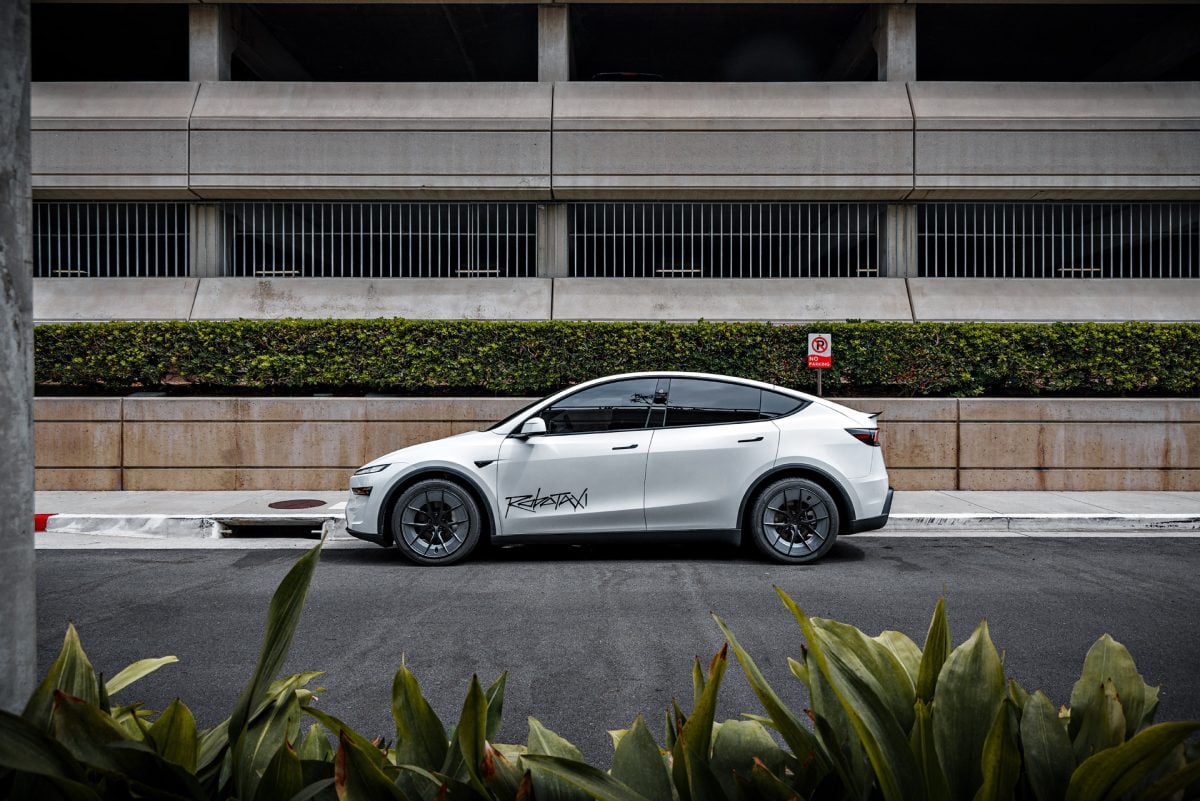 World’s First Indestructible Tesla Wheel