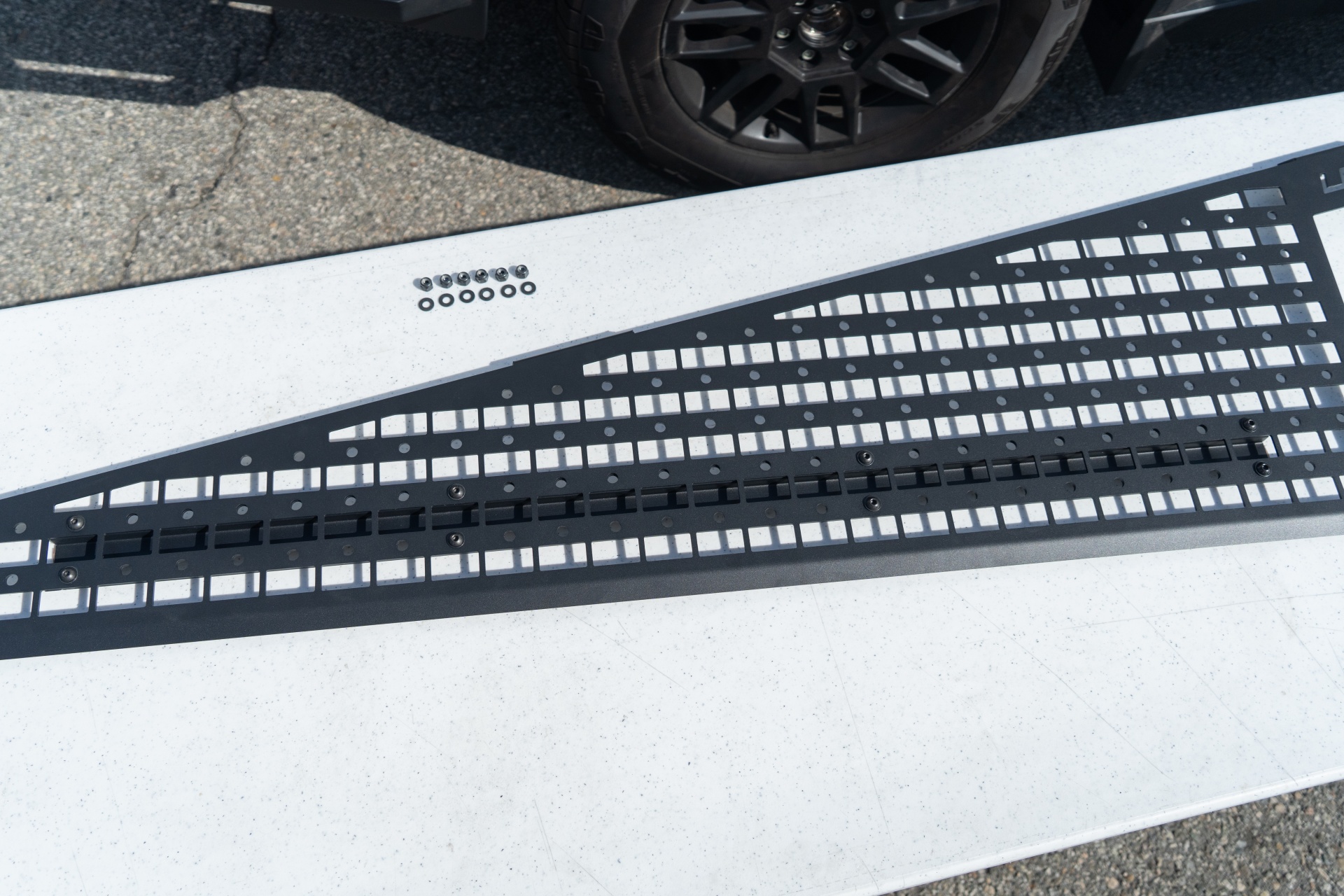 UP Invincible MOLLE Panel (No Roof Rack Version)-36_1920