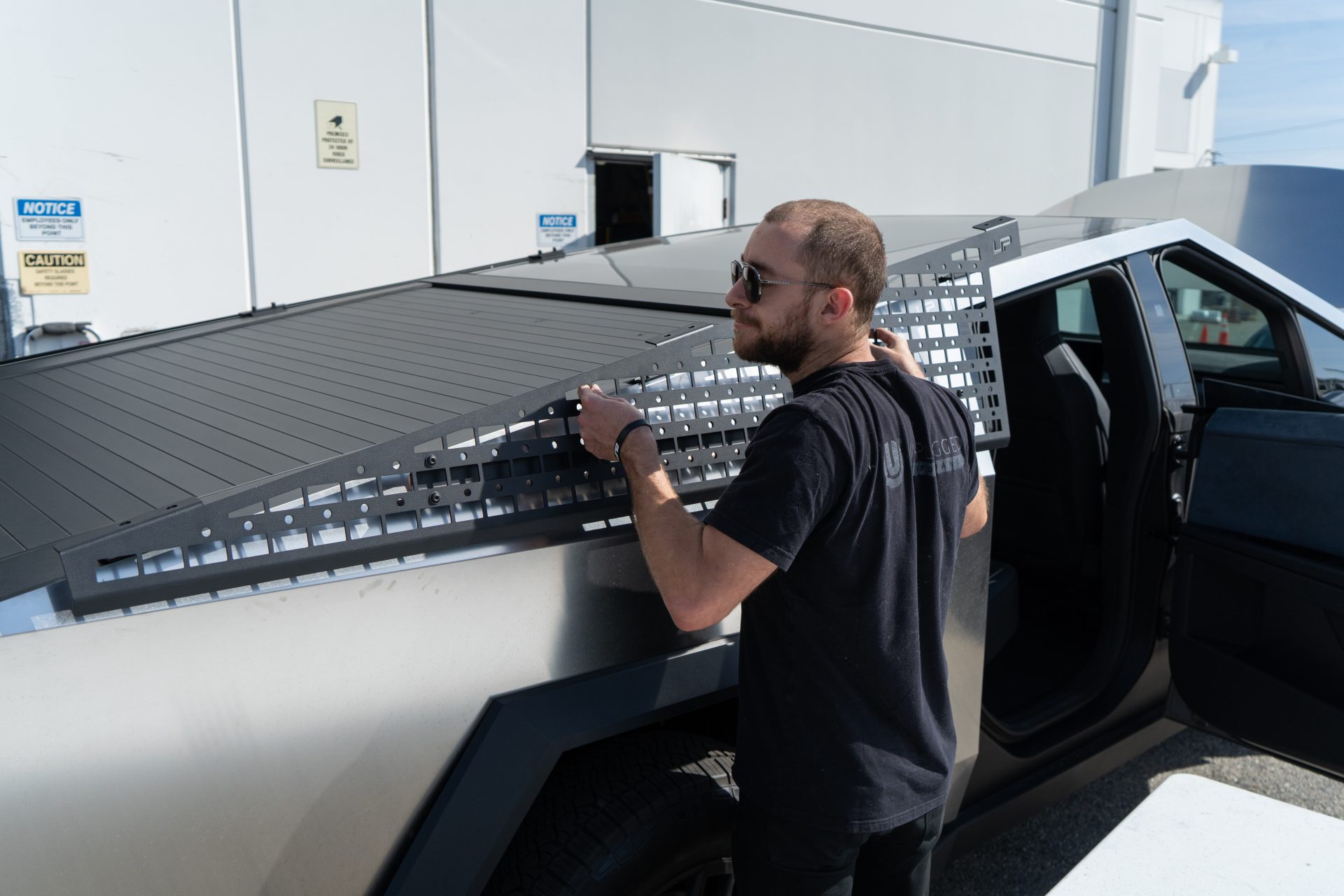 UP Invincible MOLLE Panel (No Roof Rack Version)-37